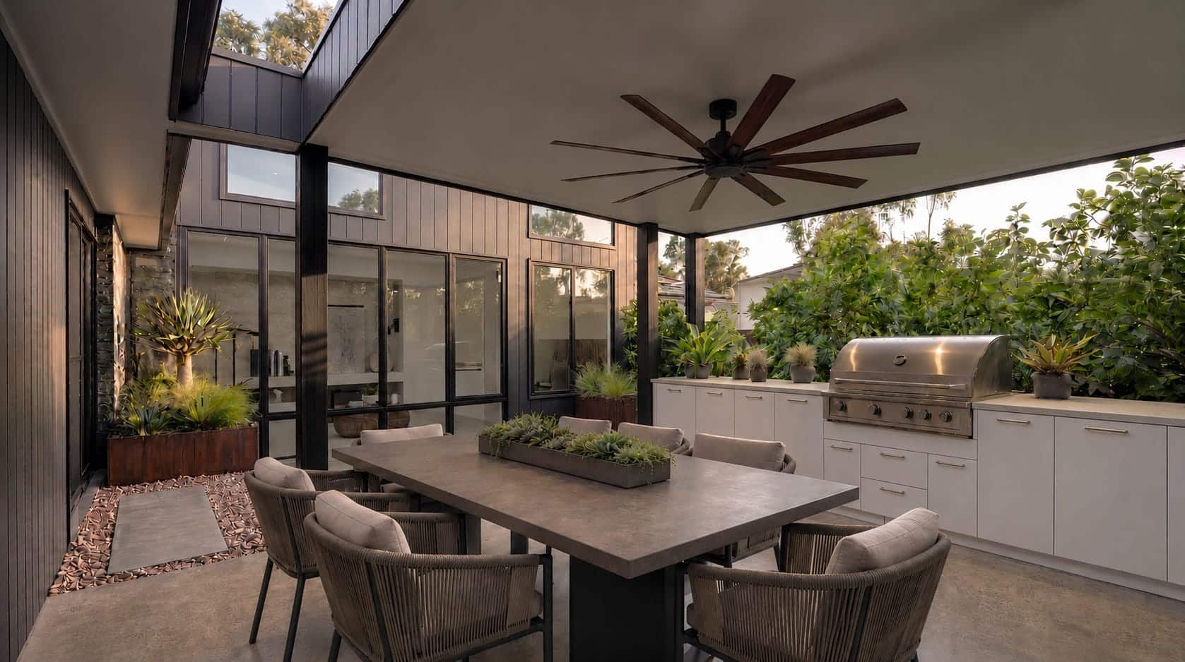 Luxury Outdoor Kitchen Design: High-End Outdoor Living Features
